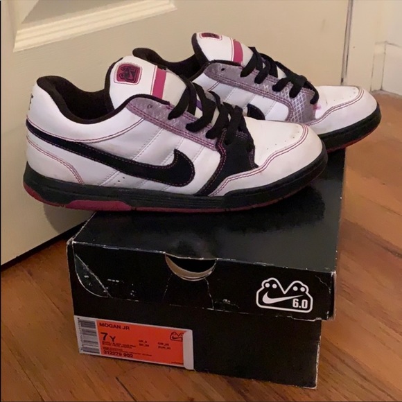 Nike Shoes - Nike 6.0(7y) Women’s 8.5